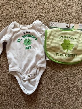 Baby St. Patrick's Day Onesie & Bib Set - White & Green
